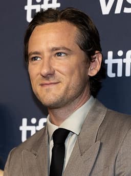 Lewis Pullman
